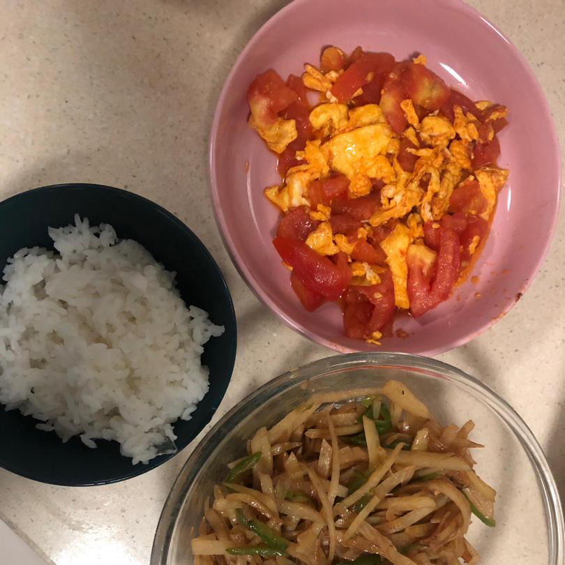 西红柿炒鸡蛋时，多加这一步，鸡蛋香嫩又入味