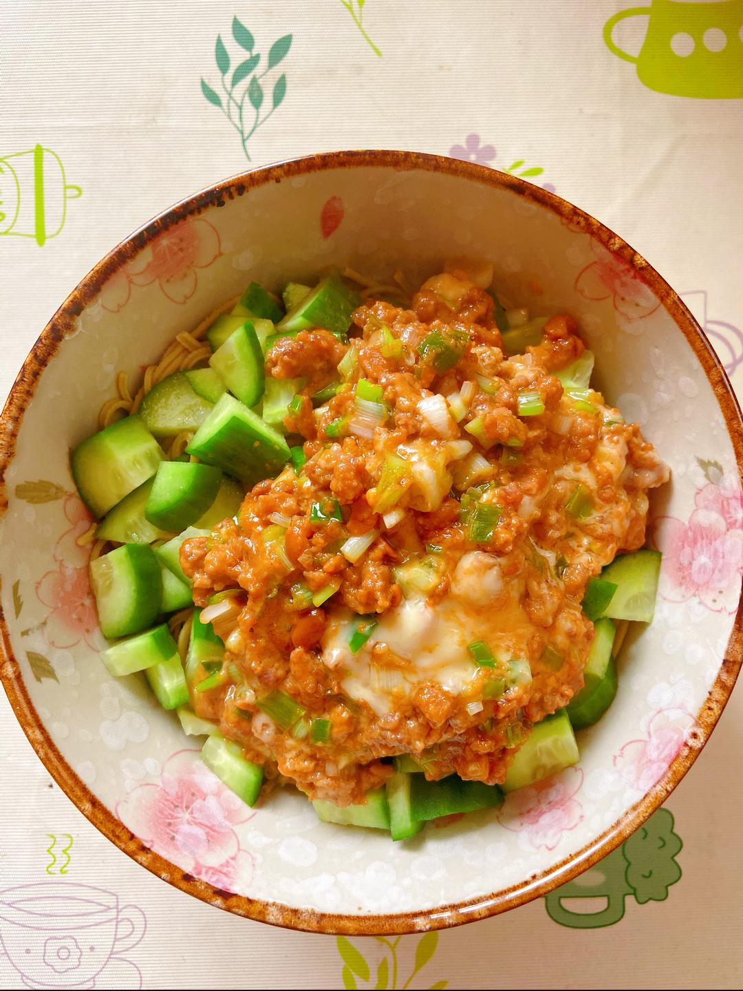 生酮-芝士肉酱拌青豆面