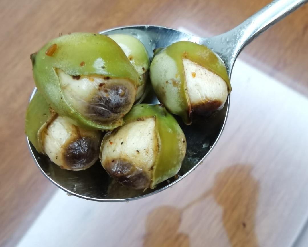 零厨艺 椒盐莲子的做法