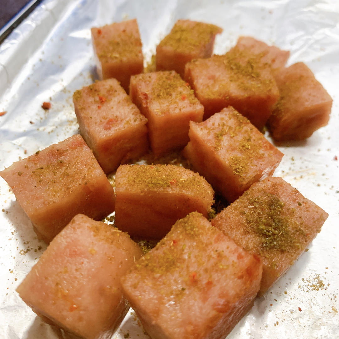 烤午餐肉