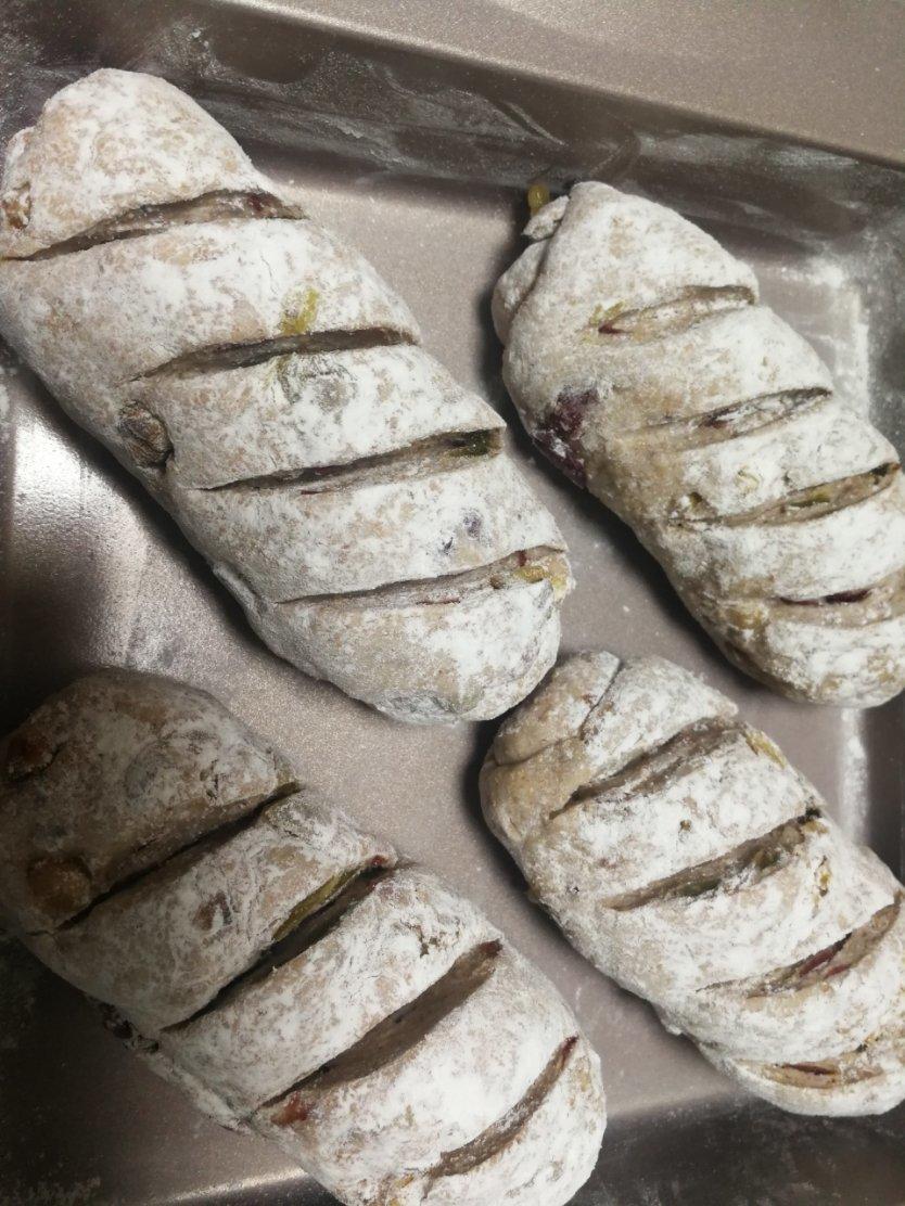 无油无糖全麦果干面包