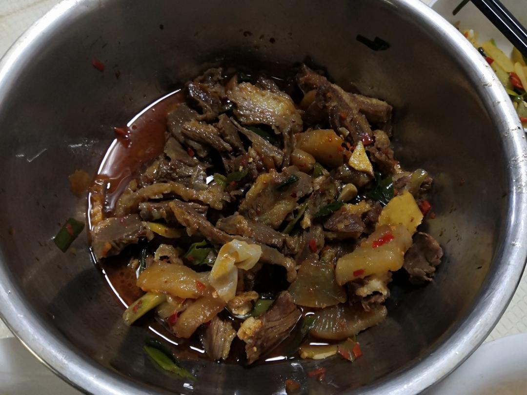 电饭煲超简版无敌好吃～大片牛肉