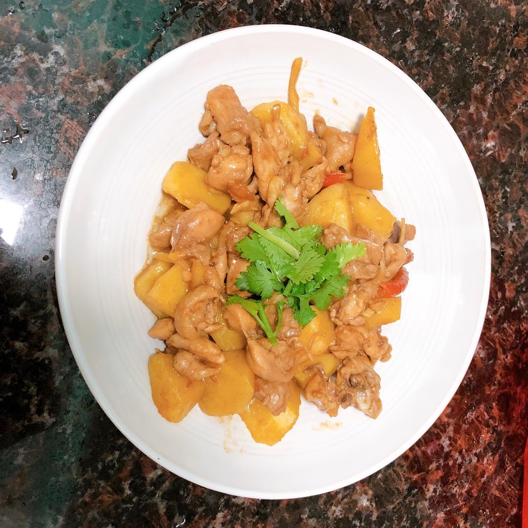 鸡肉炖土豆