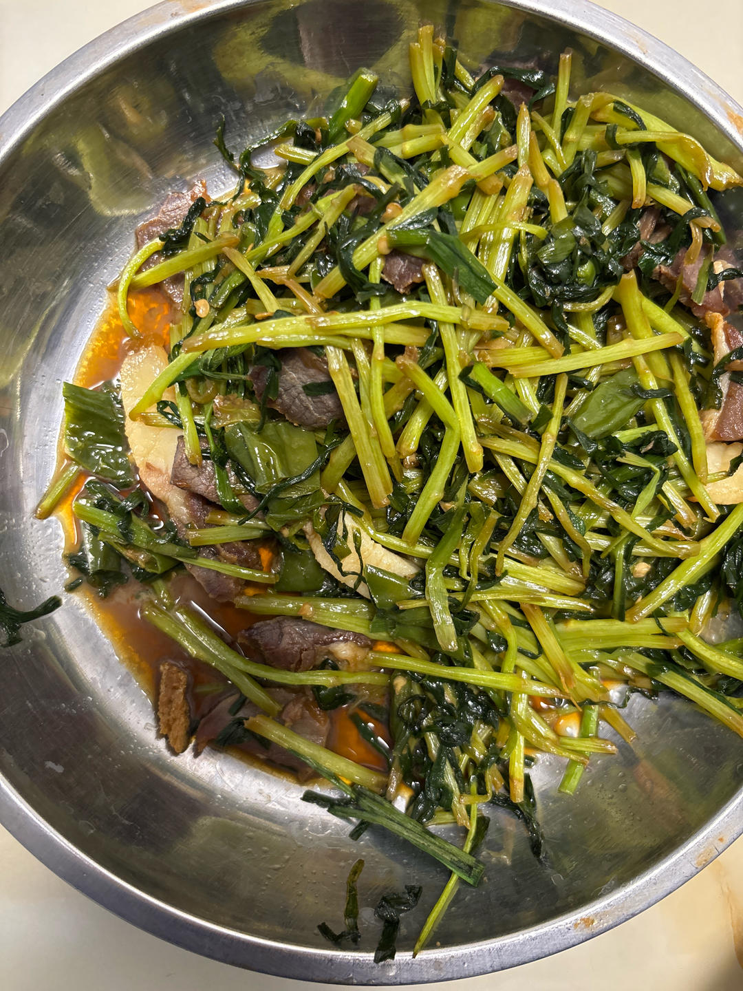 南昌人的藜蒿炒腊肉