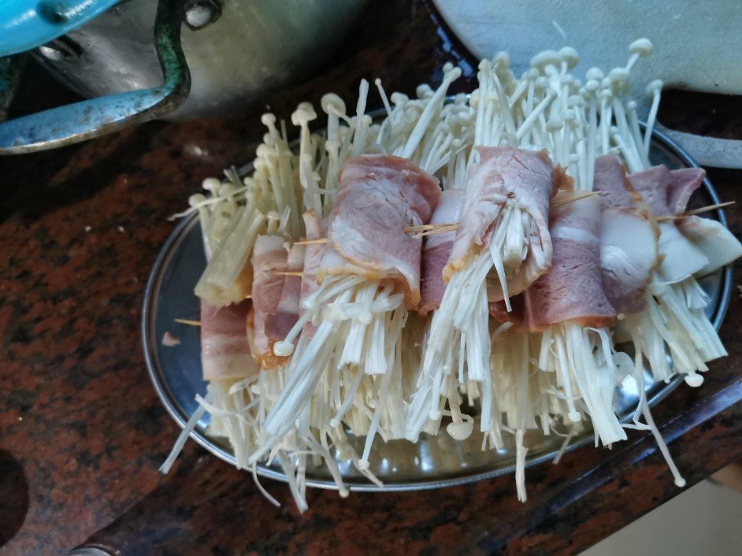 美味又快手的：金针菇培根卷