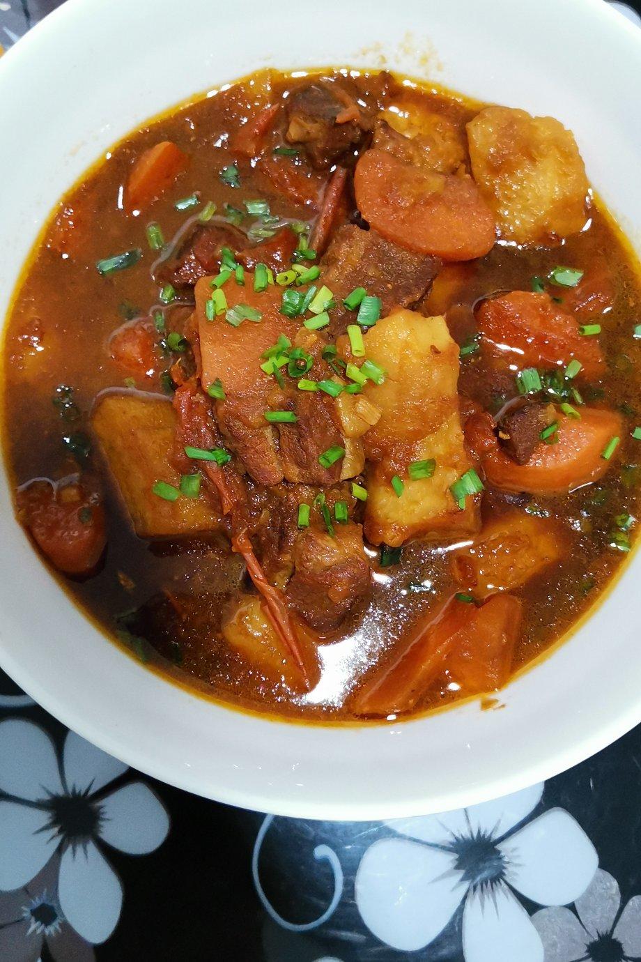番茄土豆炖牛腩