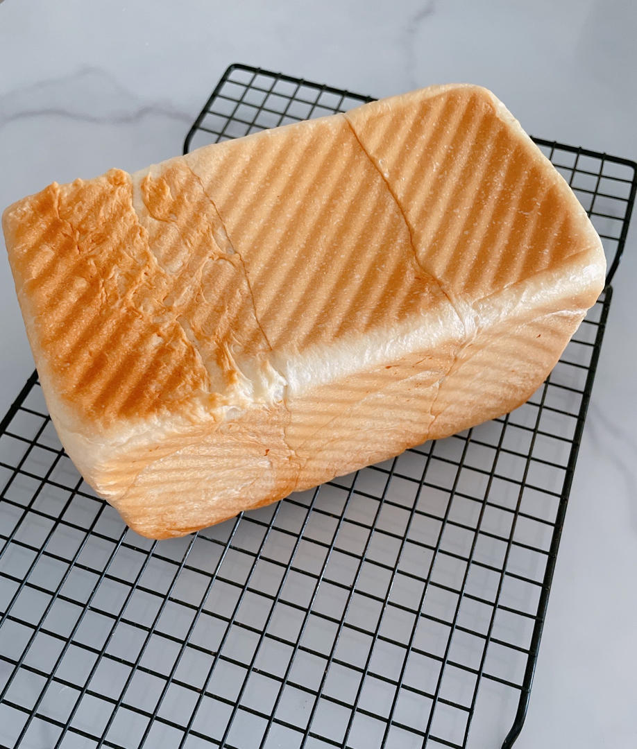 最好吃的牛奶吐司妃娟的100%中种北海道牛奶吐司奶油吐司