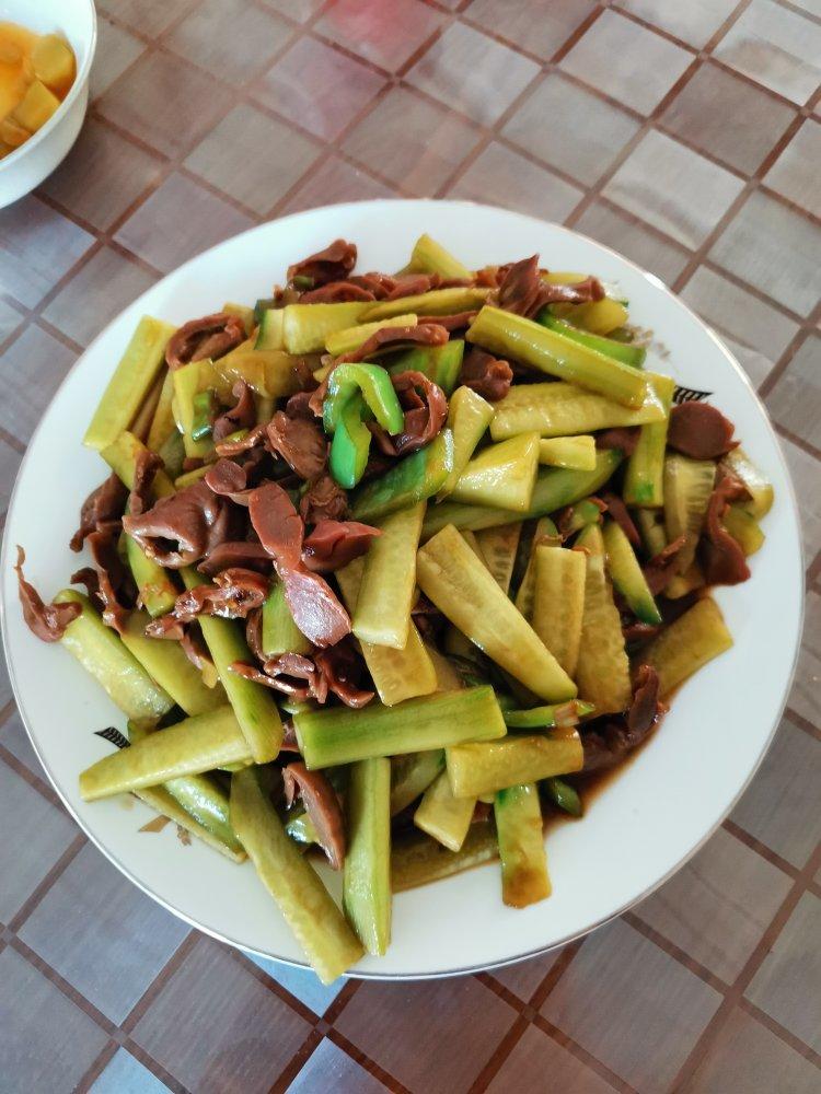 青椒炒鸡胗
