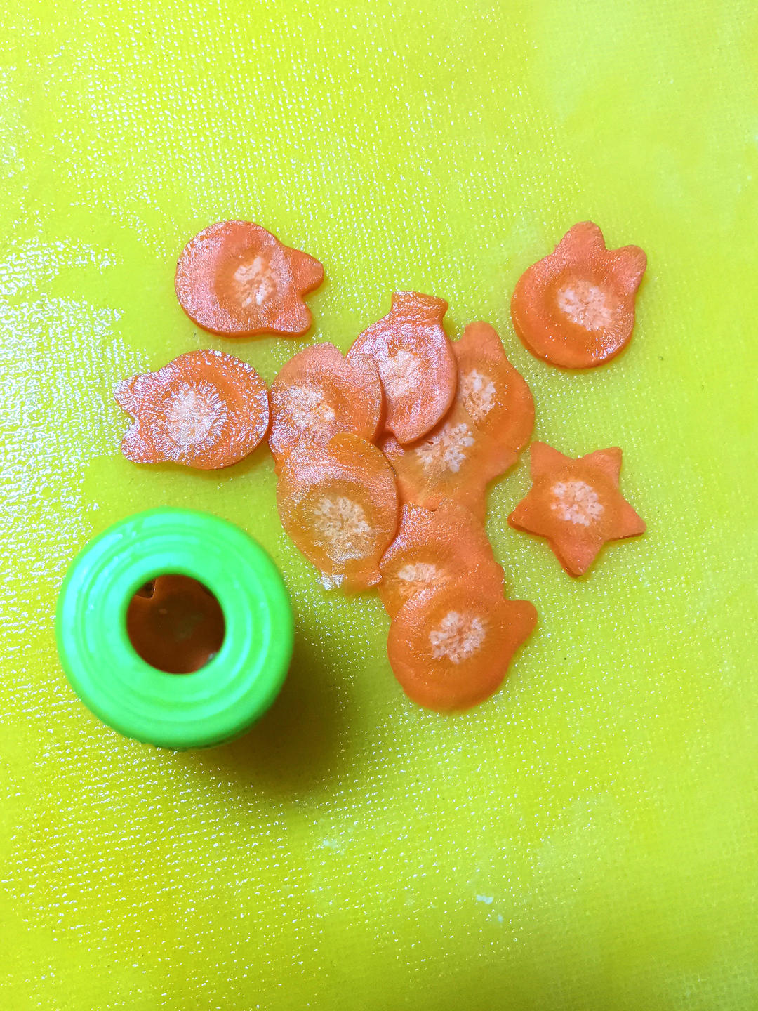 莲藕丸子汤的做法 步骤1