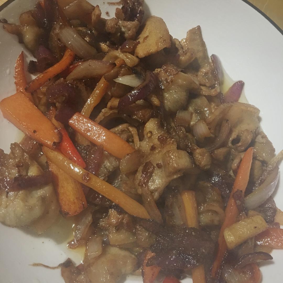 洋葱炒肉