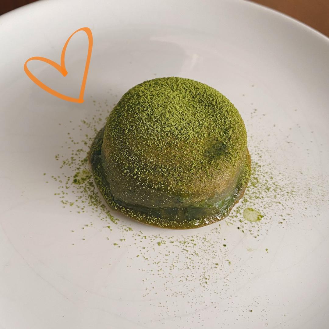 一切开 就像岩浆一样涌下来的抹茶【熔岩 流心 爆浆】蛋糕～Matcha Lava Cake～｜Q BAKE