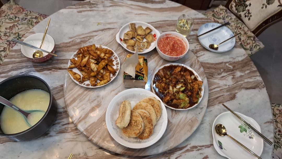 家常蒜烧鲟鱼（附鲟龙鱼处理方式）