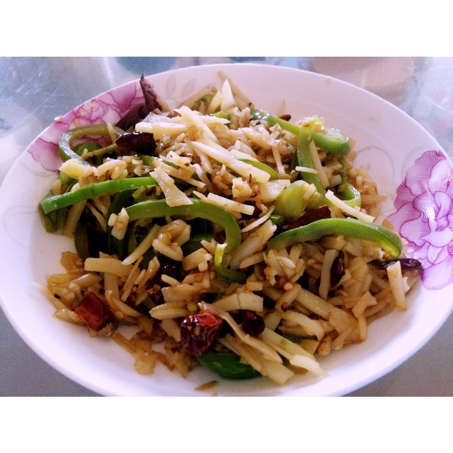 酸辣土豆丝-不用再愁不辣不酸了