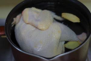 「鸡」祥如意-姬松茸菌菇鸡汤—Staub铸铁锅的做法 步骤2