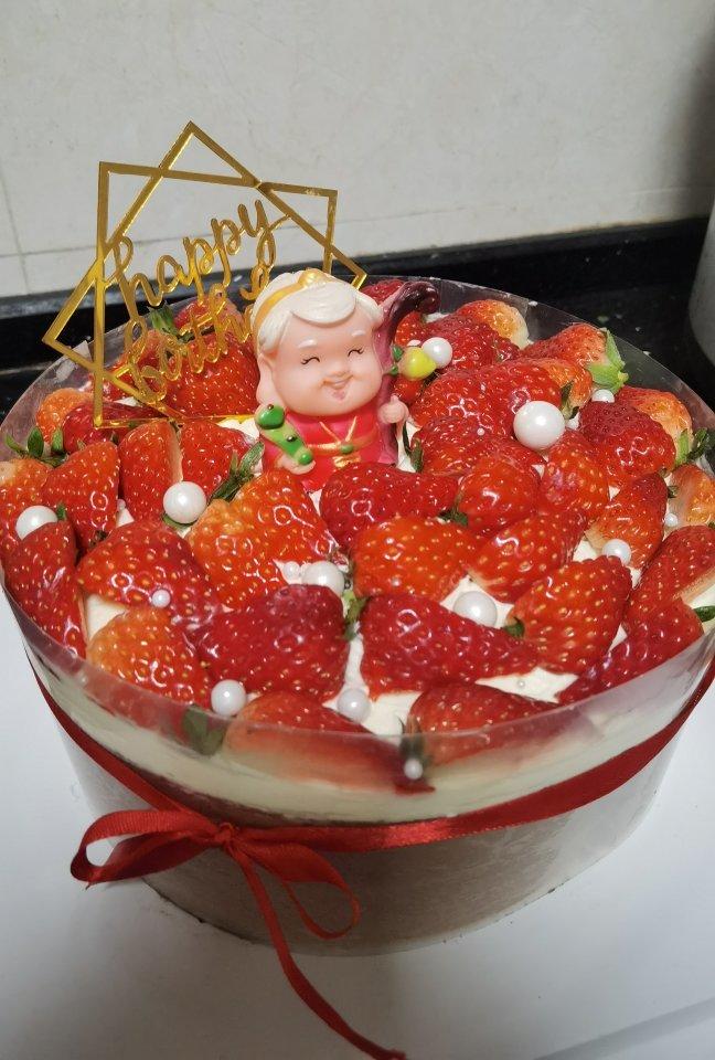 草莓奥利奥漩涡蛋糕