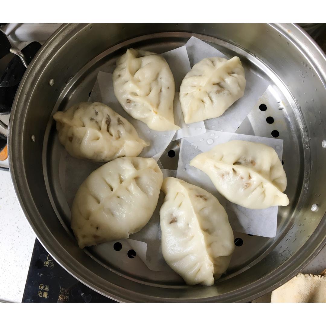 萝卜粉条麦穗包子Turnip & GlassNoodle Steamed Dumplings