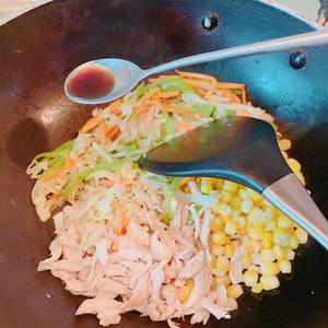 减脂餐/时蔬玉米粒炒鸡胸肉的做法 步骤9