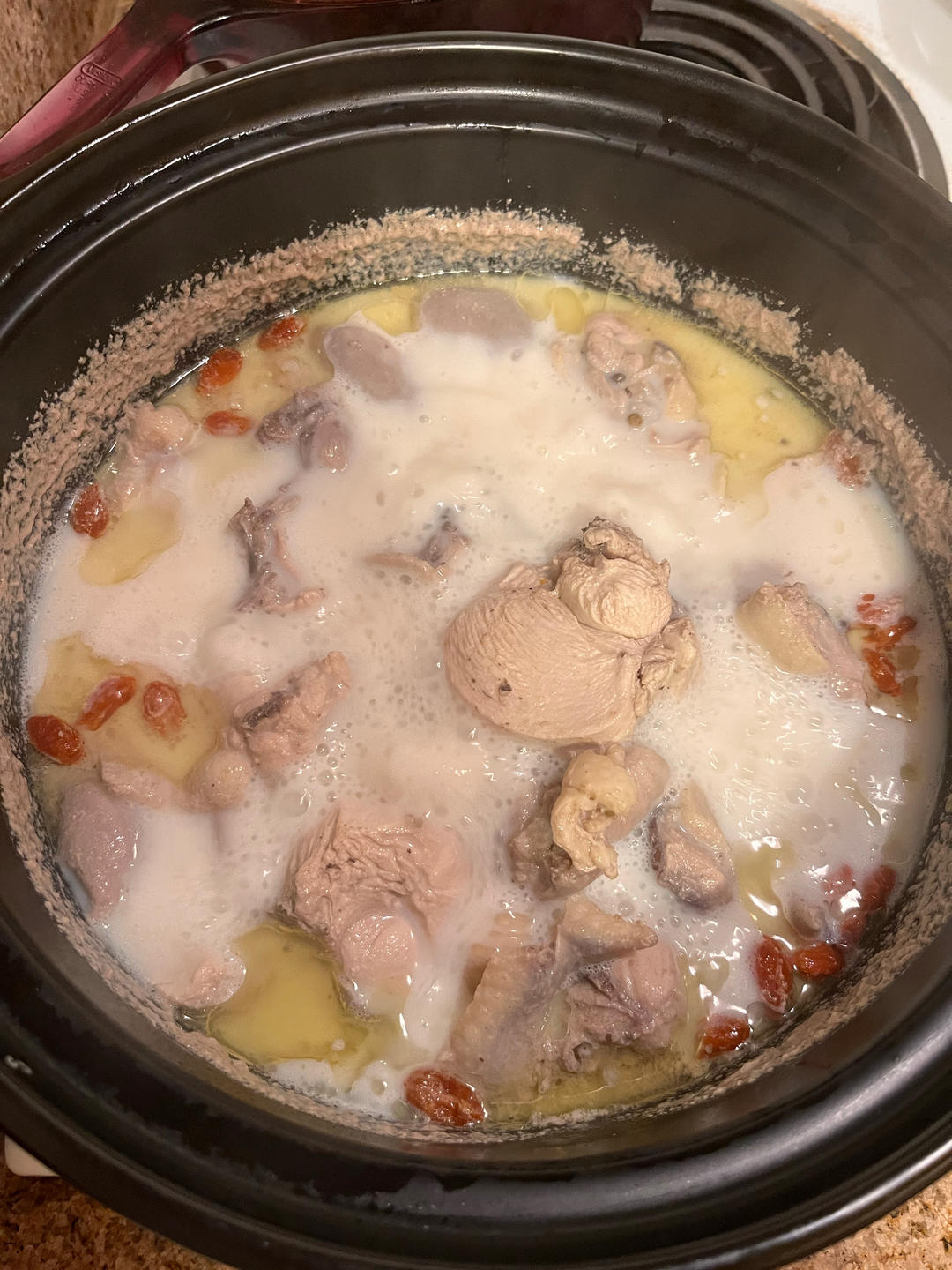 〈胡椒猪肚鸡汤〉，我超级喜欢的味道，欣小厨 😏