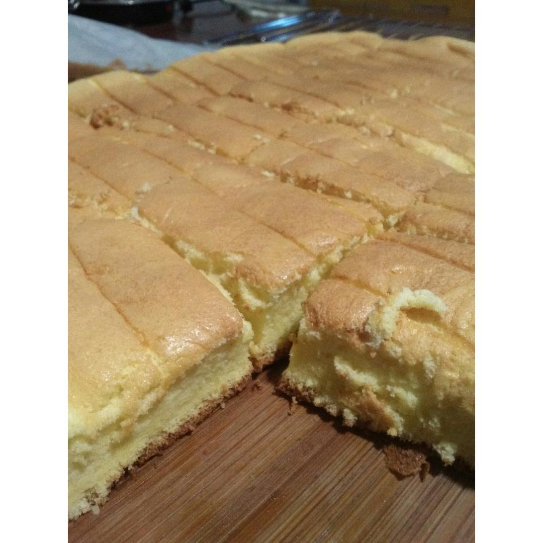 淡奶油戚风～柔软细腻奶味十足