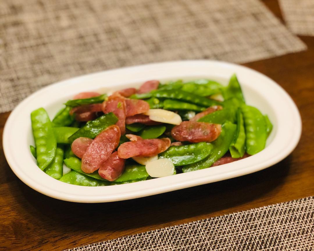 荷兰豆炒腊肠的做法