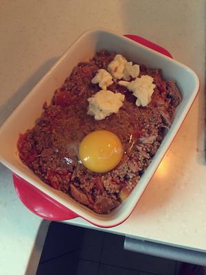 藜麦饭（番茄、金枪鱼、鸡蛋、奶酪）的做法 步骤4