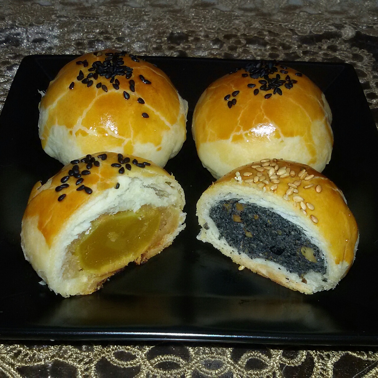 蛋黄酥：抹茶酥：（奶黄味）