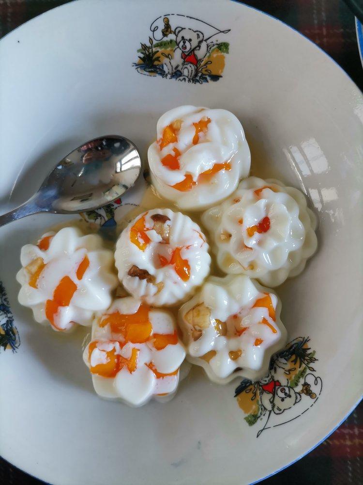 水果牛奶白凉粉果冻布丁