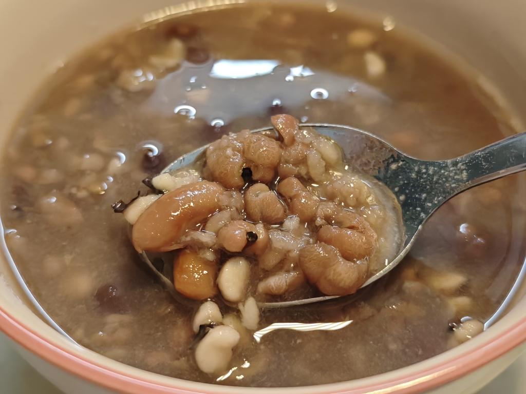 祛湿健脾红豆薏米糖水