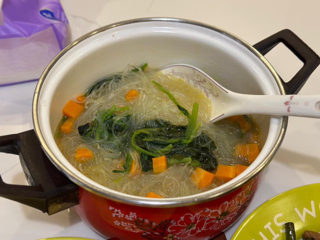 菠菜粉丝汤