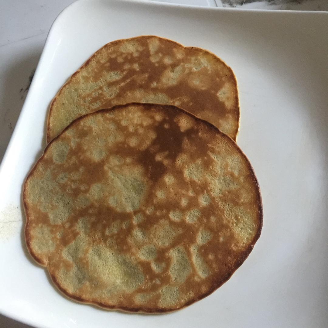 【减脂早餐】无油香蕉松饼（超简单）