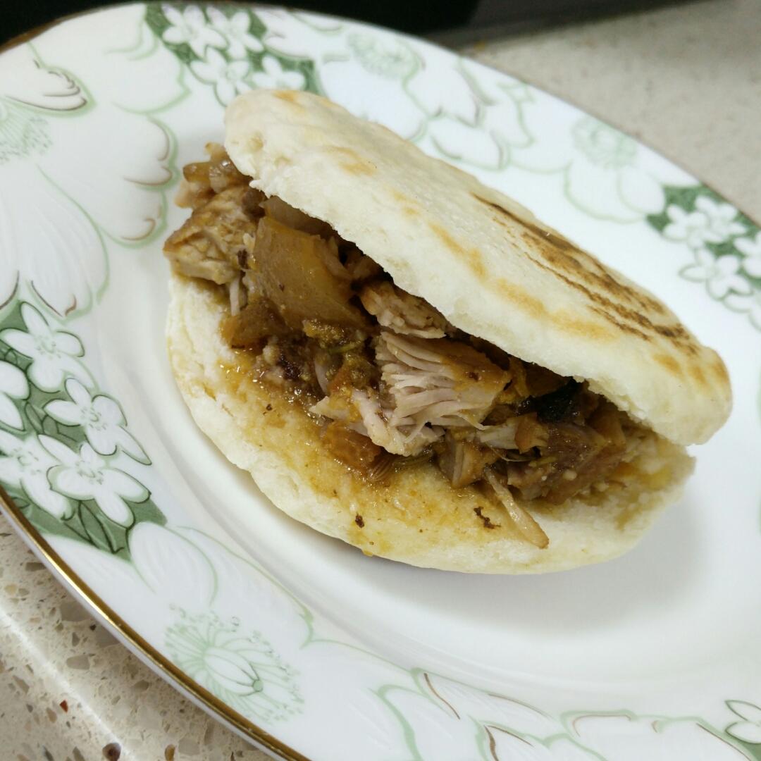 腊汁肉夹馍