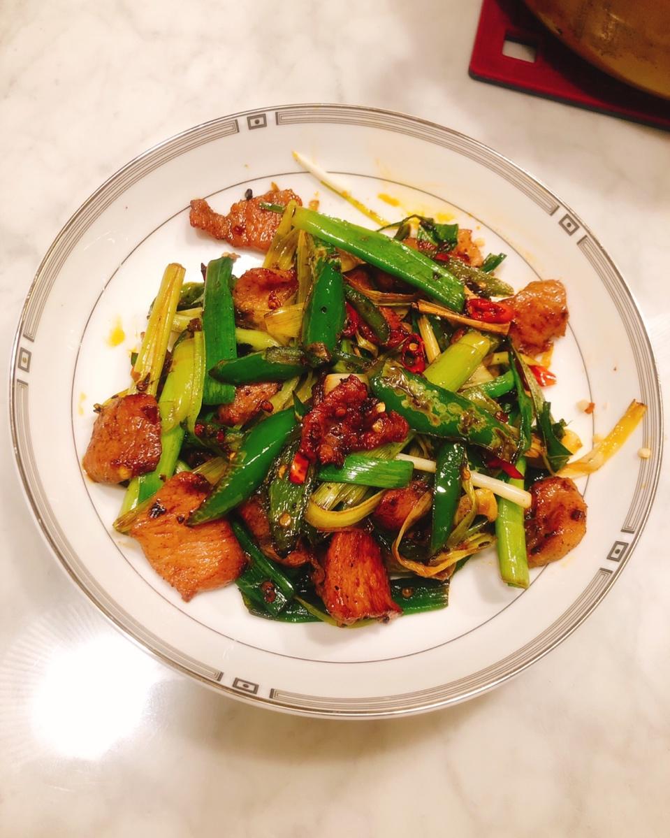 厨师长教你：“自贡小炒肉”的正宗做法，农家味十足