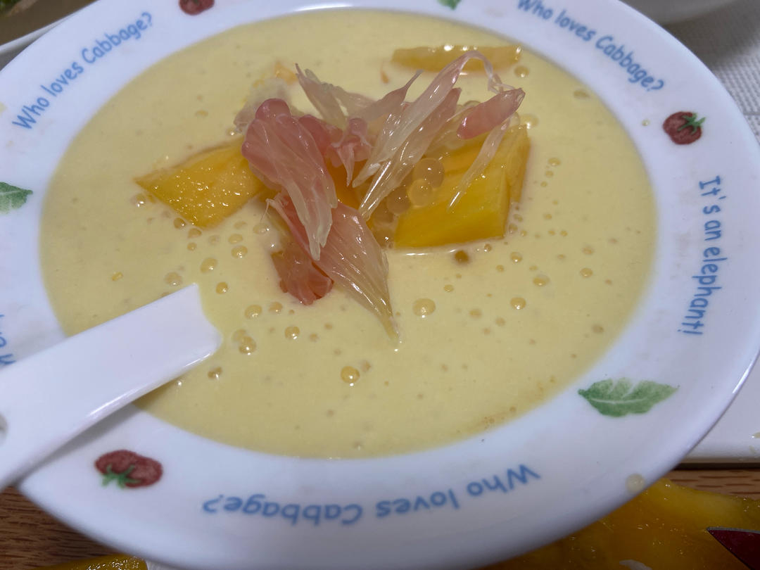 港式甜品——杨枝甘露(芒果西米露)附芒果花切法