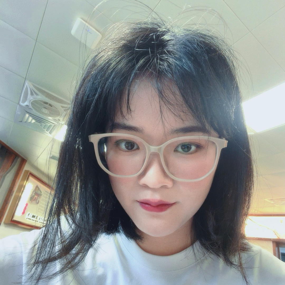 小彭崽爱吃鱼