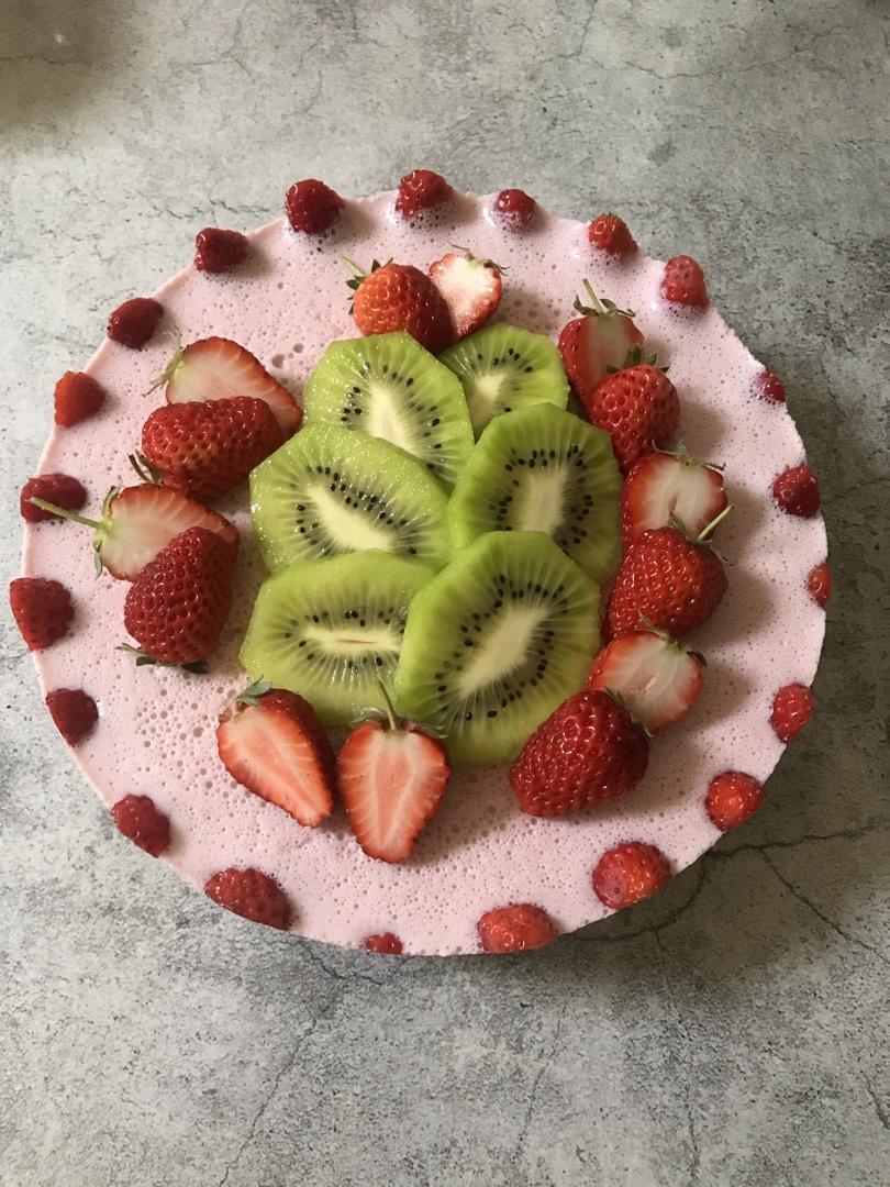 8寸低脂草莓酸奶慕斯蛋糕（无需烤箱）