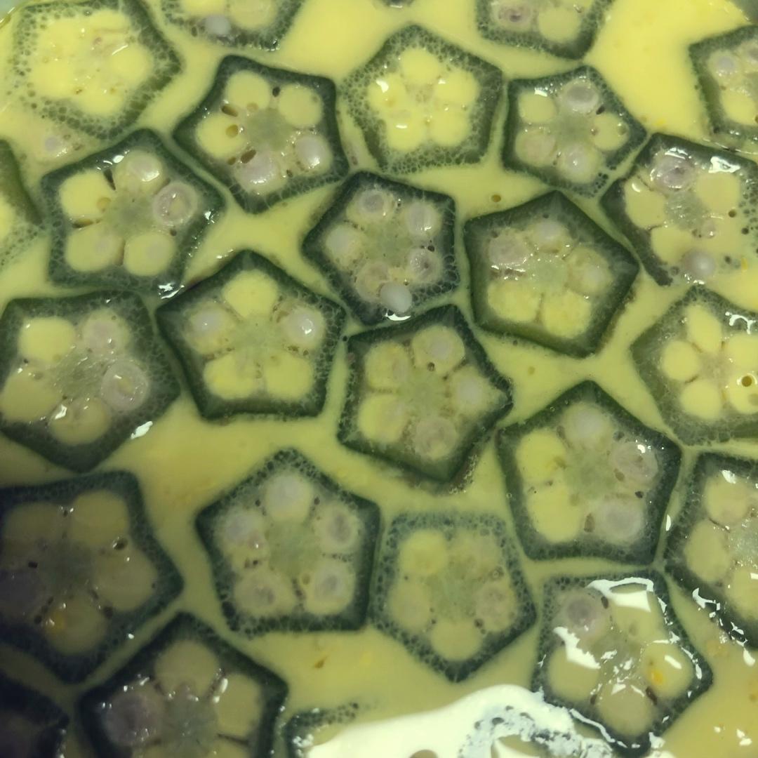 颜值控-做一朵开在碗里的花秋葵蒸水蛋