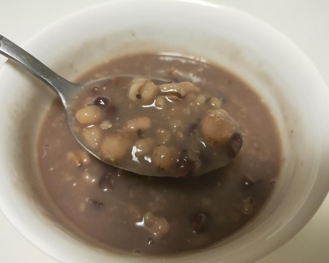 赤小豆薏米燕麦粥的做法