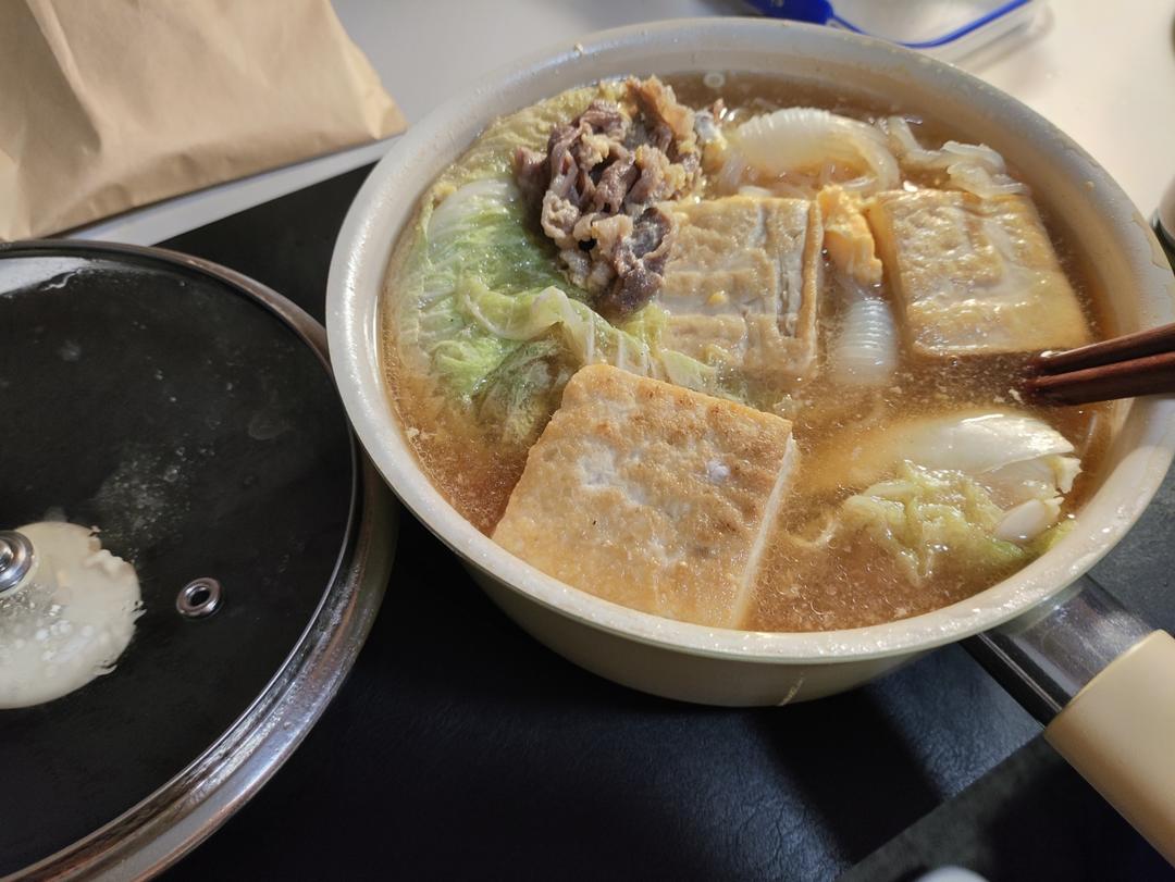 超正宗的来自youtube日本老太太的关西风Sukiyaki！（日式寿喜锅）