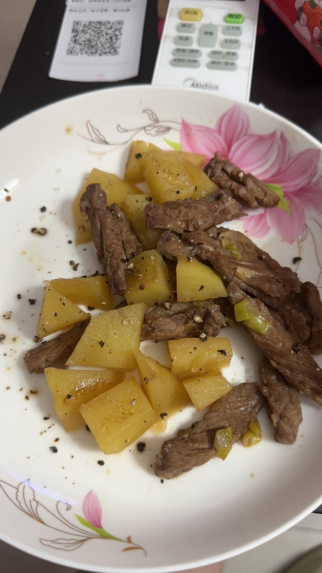 牛肉炒土豆