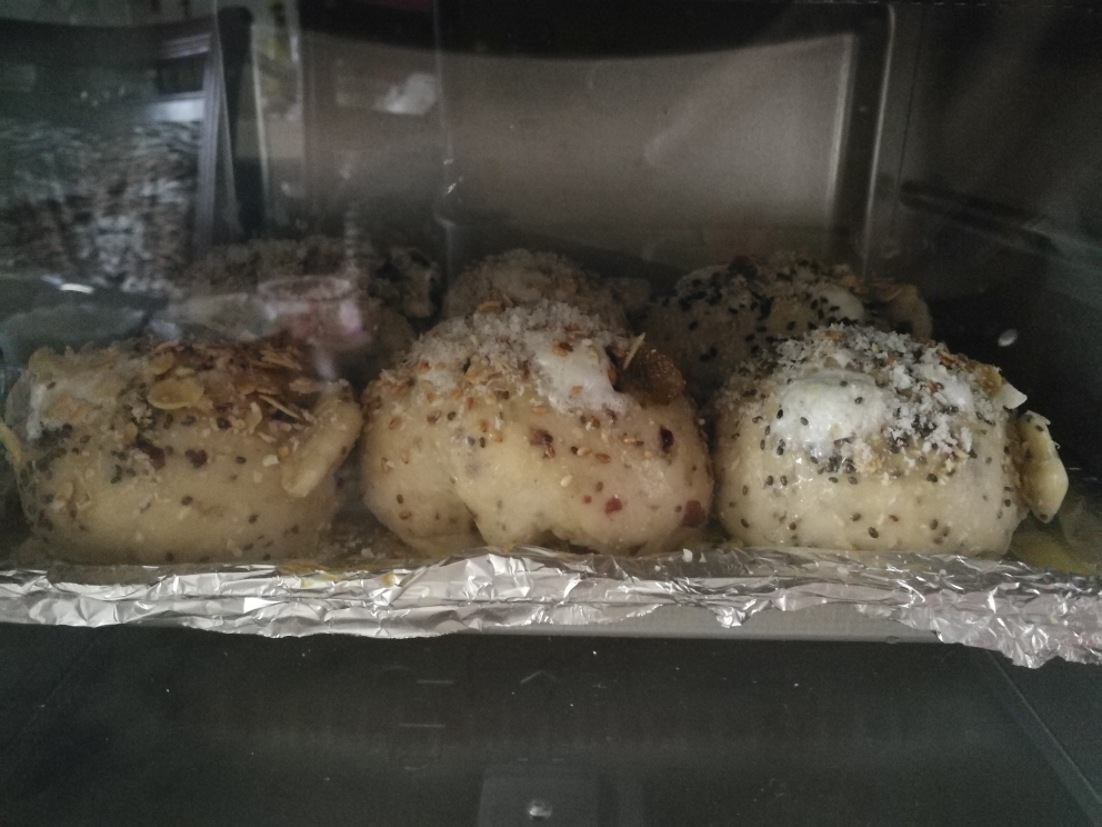 奇亚籽丑丑熊果料面包～小烤箱版本的做法 步骤15