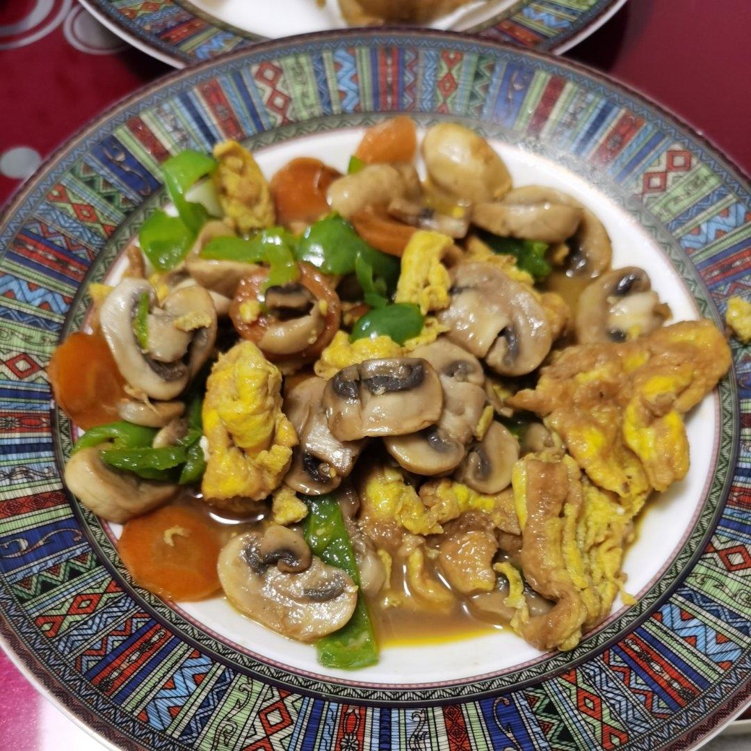 青椒口菇炒鸡蛋