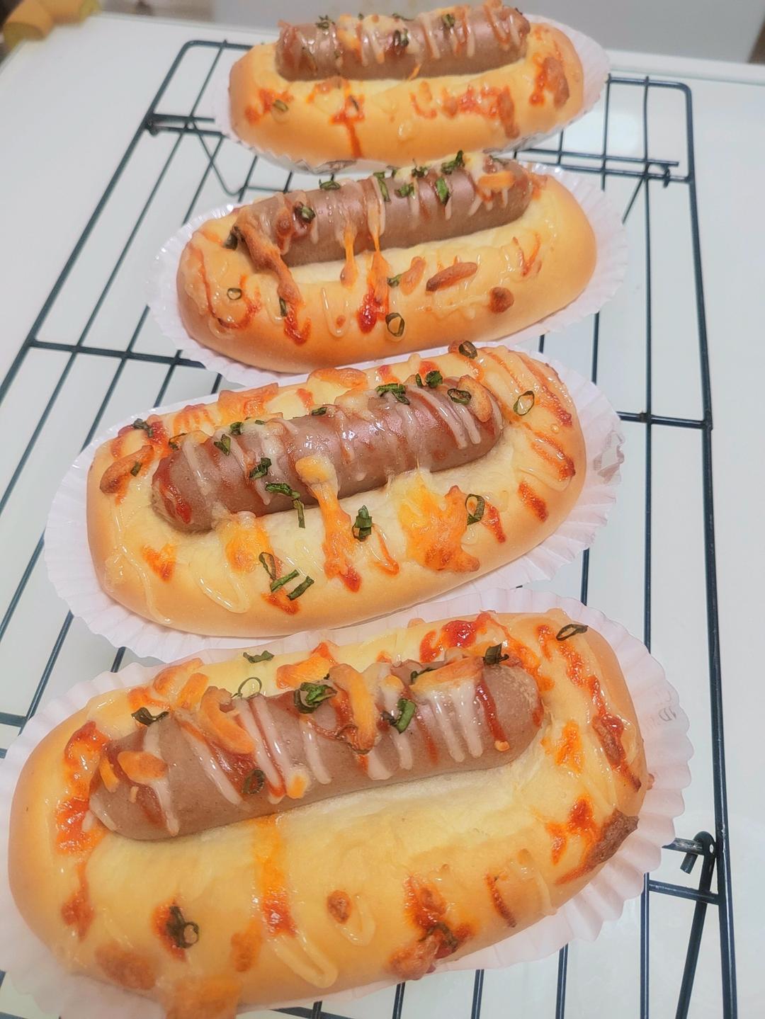 软fufu的经典肉松肠仔包