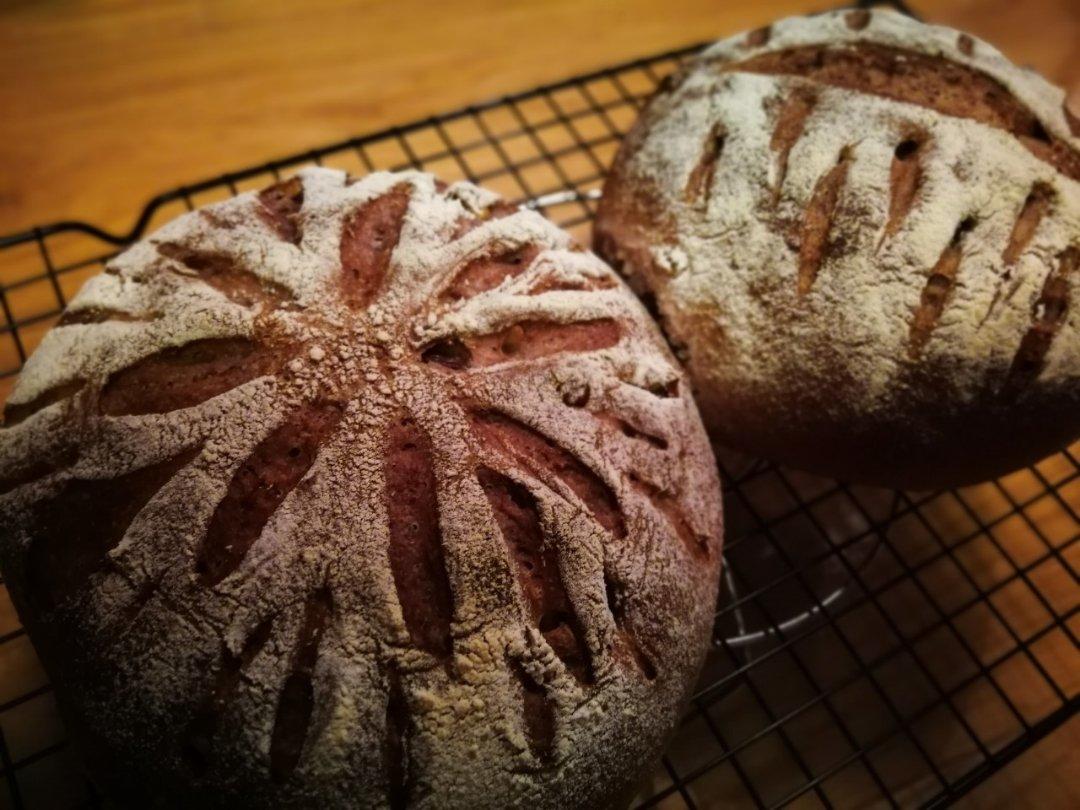 回味悠长的红酒果干面包