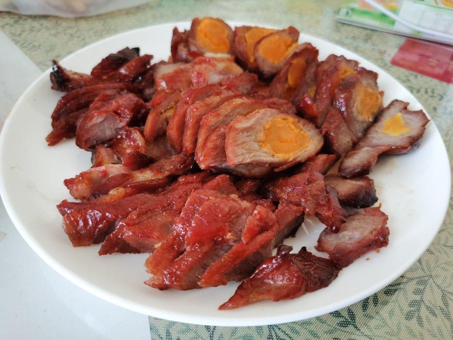 咸蛋叉烧肉（好吃得爆炸）
