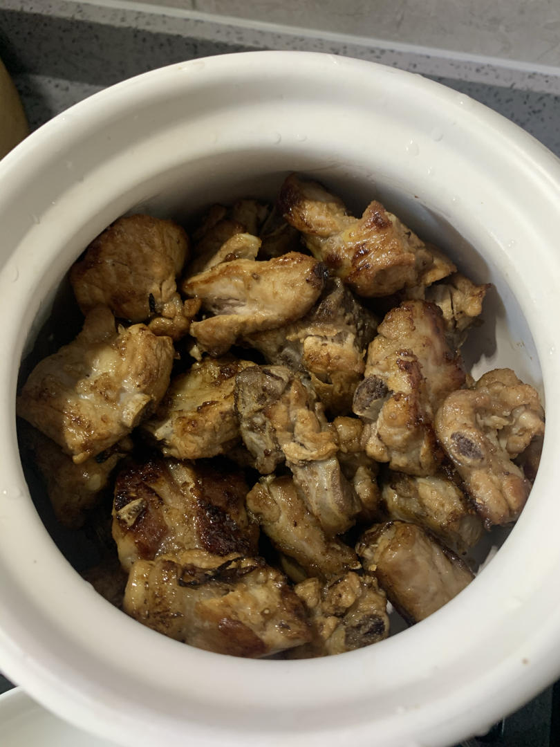 东北菜【排骨酸菜炖粉条】