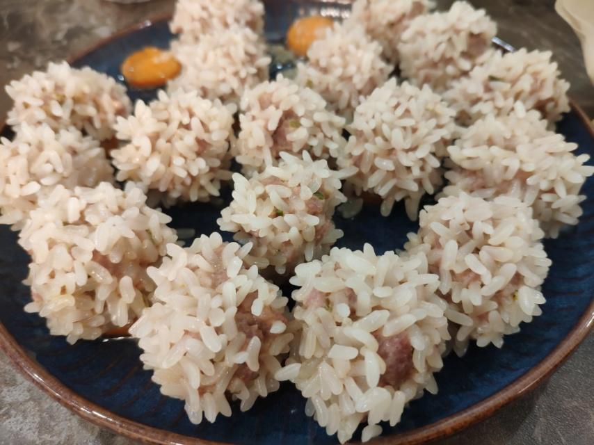 一口一个超过瘾的珍珠丸子