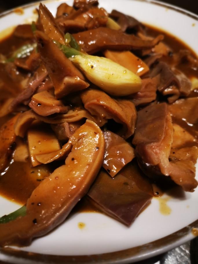 蒜子烧猪肚
