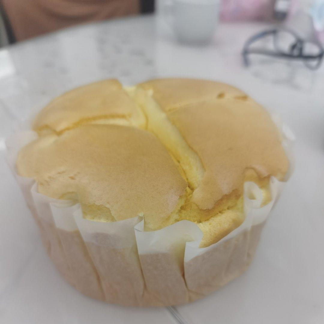 像云朵一样柔软的牛奶软蛋糕