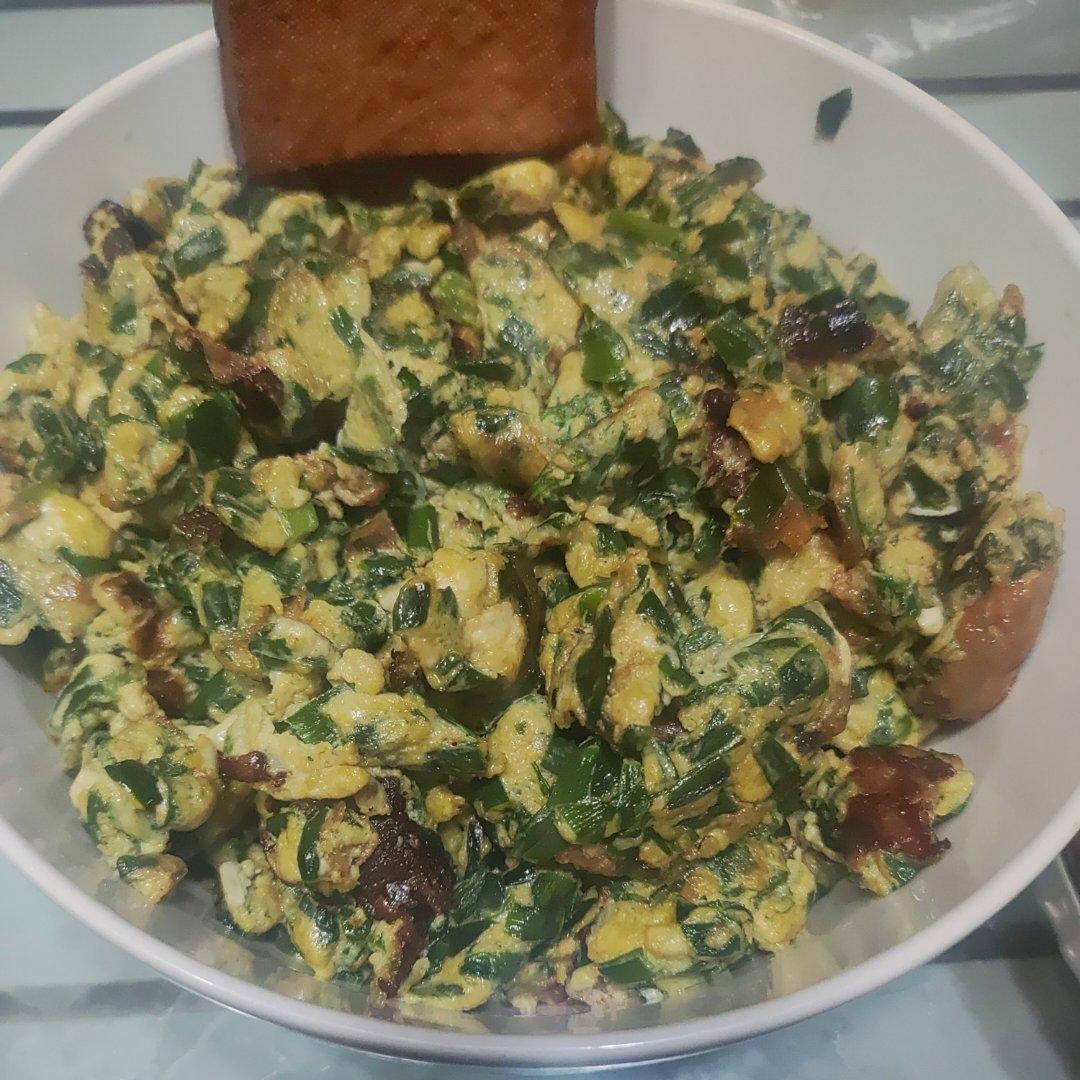 解决出水的韭菜炒鸡蛋