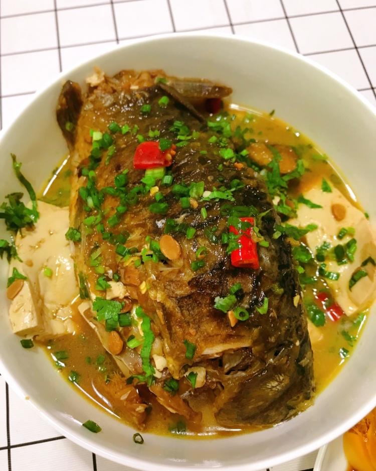 红烧鲫鱼炖豆腐
